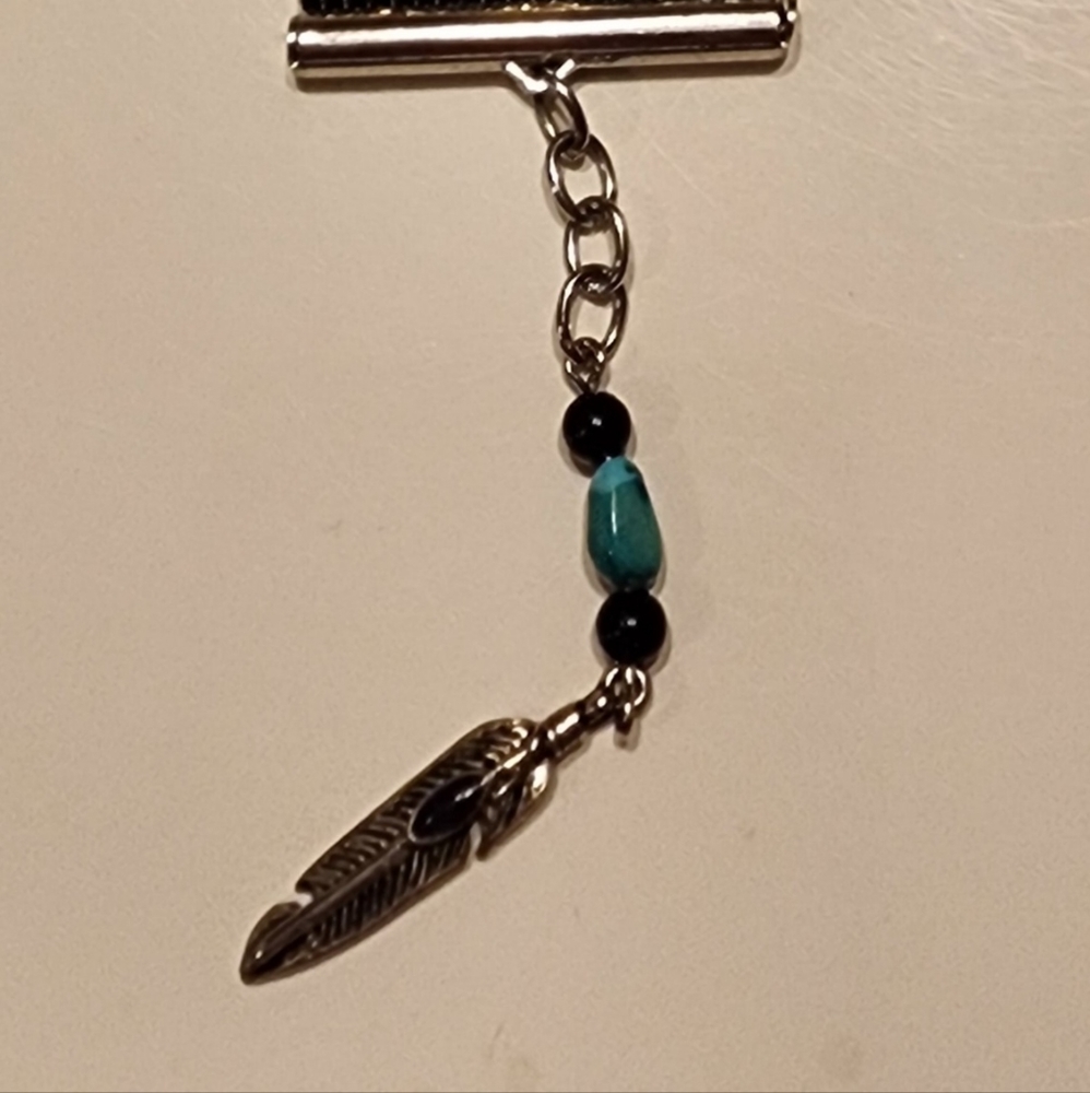 Native American Bracelet Hand Beaded Toggle closure - Picture 4 of 7